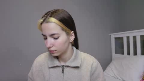 Emma online show from 22, 11, 2025