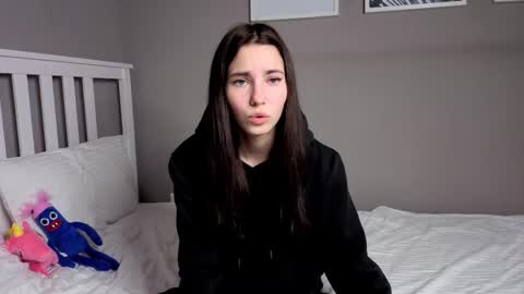 Emma online show from 28, 11, 2025