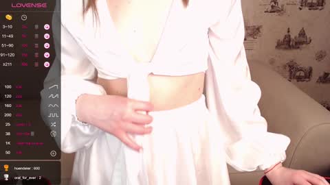 Snapshot of _little_sunshine_ chatting on 21, 2, 2025 My name is lina Lush is activePrivate is Open online show from 21, 2, 2025