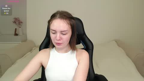  My name is lina Lush is activePrivate is Open online show from 18, 4, 2026