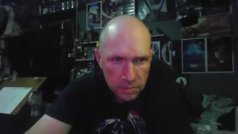Snapshot of _longfellow chatting on 21, 4, 2026 That guy online show from 21, 4, 2026