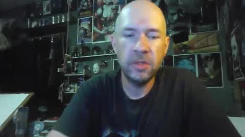Snapshot of _longfellow chatting on 26, 4, 2026 That guy online show from 26, 4, 2026