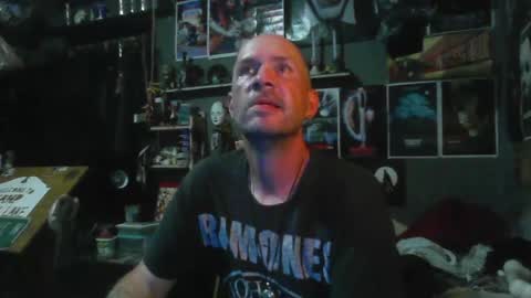 Snapshot of _longfellow chatting on 21, 6, 2026 That guy online show from 21, 6, 2026
