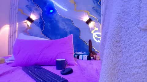 Lorrayne online show from 28, 11, 2025