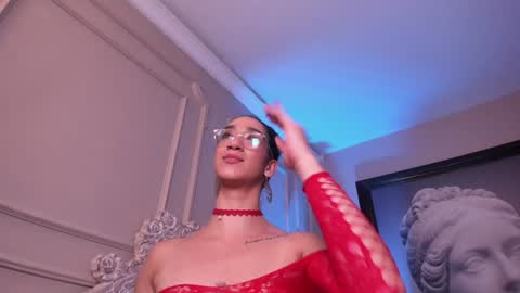  Luna  online show from 18, 1, 2025