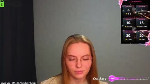 Welcome guys  Pleasure to see you all here  My name is Lysafeta and MichaelaTip menu is active Private is open  online show from 15, 11, 2025