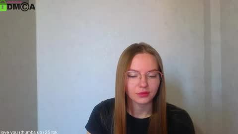 Welcome guys  Pleasure to see you all here  My name is Lysafeta and MichaelaTip menu is active Private is open  online show from 24, 4, 2026