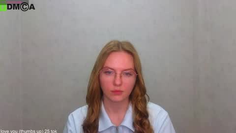 Snapshot of _lysafeta_ chatting on 18, 6, 2026 Welcome guys Pleasure to see you all here My name is Lysafeta and MichaelaTip menu is active Private is open online show from 18, 6, 2026