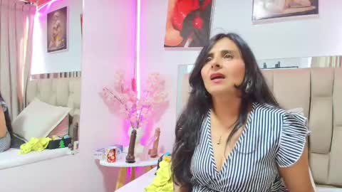 Snapshot of _marcela__ chatting on 11, 5, 2026 _marcela__ online show from 11, 5, 2026