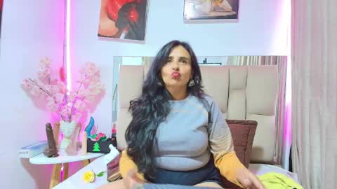 Snapshot of _marcela__ chatting on 13, 5, 2026 _marcela__ online show from 13, 5, 2026