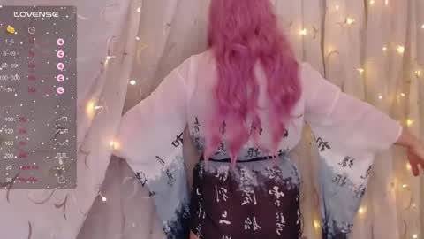 Snapshot of _marcelline_ chatting on 7, 1, 2025 Kira online show from 7, 1, 2025
