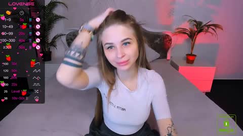 Eva  online show from 4, 1, 2025