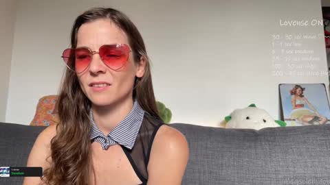 Meg online show from 10, 11, 2025