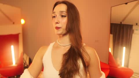 Snapshot of _meganmeow_ chatting on 17, 1, 2025 Saturday - start 2030-2130 GMT online show from 17, 1, 2025