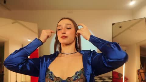 Snapshot of _meganmeow_ chatting on 23, 1, 2025 Saturday - start 2030-2130 GMT online show from 23, 1, 2025