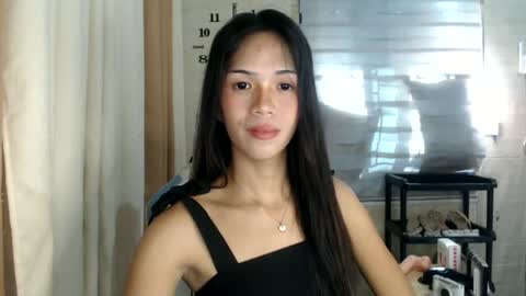 Snapshot of _mellyxxx chatting on 16, 6, 2026 Melly online show from 16, 6, 2026