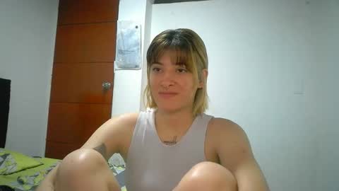 Snapshot of _mia_foster1 chatting on 28, 4, 2026 Mia-foster online show from 28, 4, 2026