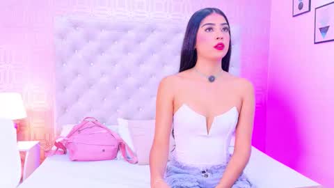 Mia Monroe online show from 8, 2, 2026