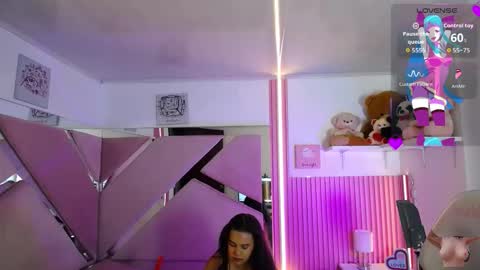  Mia  online show from 3, 10, 2025