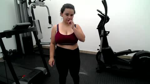  Mia  online show from 1, 4, 2026