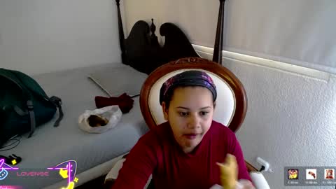  Mia  online show from 8, 4, 2026