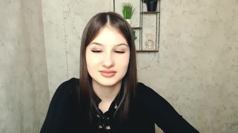 Snapshot of _miaangel_ chatting on 5, 3, 2025 Mia online show from 5, 3, 2025