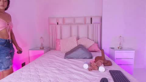 Snapshot of _miavelvet chatting on 11, 7, 2026 Mia online show from 11, 7, 2026