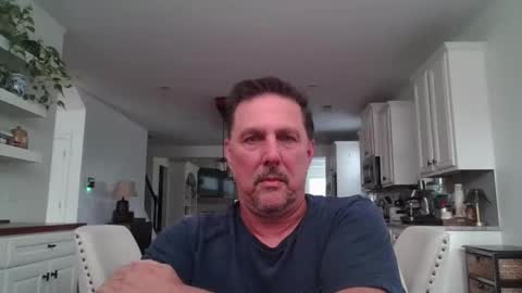 Snapshot of _mike_likes chatting on 29, 4, 2026 Mike online show from 29, 4, 2026