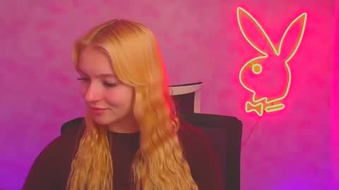 Snapshot of _mila_la_ chatting on 14, 1, 2025 Melanie online show from 14, 1, 2025