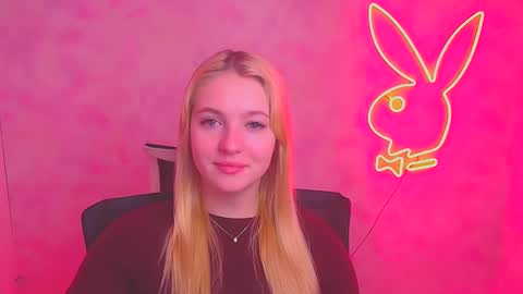 Snapshot of _mila_la_ chatting on 10, 2, 2025 Melanie online show from 10, 2, 2025