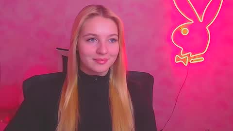 Snapshot of _mila_la_ chatting on 20, 2, 2025 Melanie online show from 20, 2, 2025