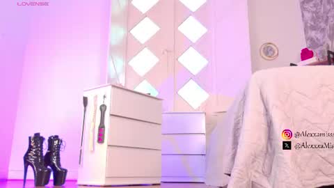 Snapshot of _miss_alexxxa chatting on 2, 8, 2026 _miss_alexxxa online show from 2, 8, 2026