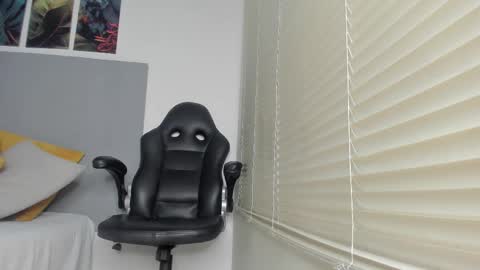 _molly_rosse_ online show from 4, 2, 2026