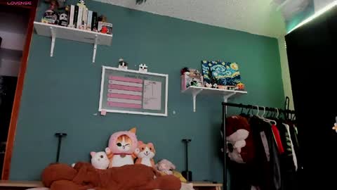 Snapshot of _moon_cake_ chatting on 12, 5, 2026 Next stream 950 pm Colombia time xd online show from 12, 5, 2026