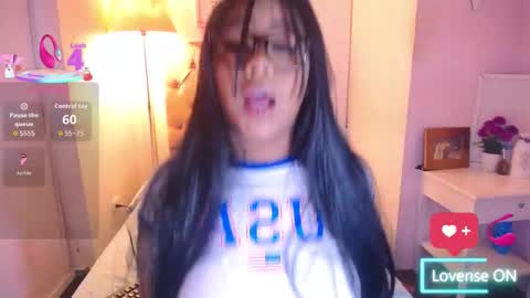 nahomi  online show from 12, 11, 2025