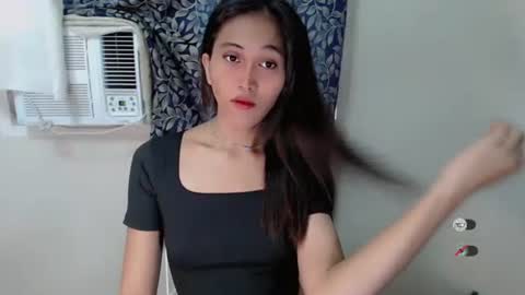 jenny claire online show from 8, 10, 2025