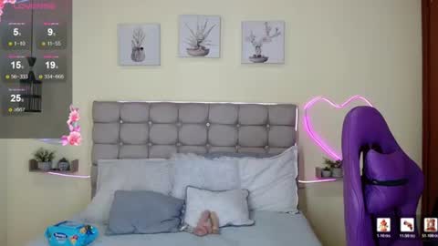 Snapshot of _naomi_s chatting on 29, 6, 2026 _naomi_s online show from 29, 6, 2026