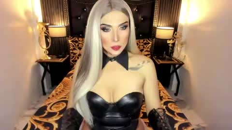 Snapshot of _natashacooper_ chatting on 25, 6, 2026 _natashacooper_ online show from 25, 6, 2026