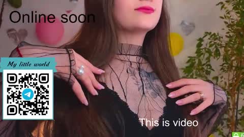 Mia with a big heart  online show from 18, 11, 2025