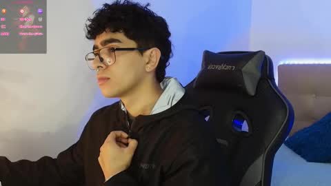 Snapshot of _nickconnor1 chatting on 30, 11, 2025 Nicolas online show from 30, 11, 2025