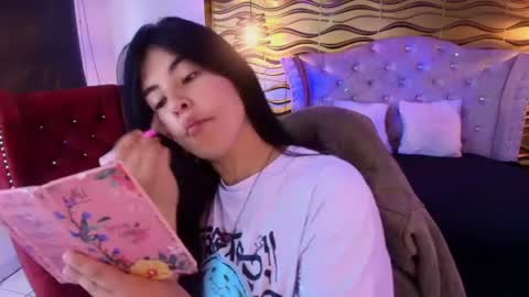 Nina Harpper online show from 11, 7, 2026