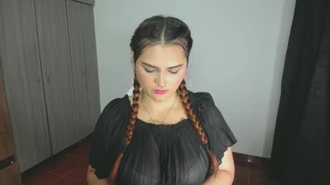 Snapshot of _ninahot chatting on 28, 12, 2024 Nina online show from 28, 12, 2024