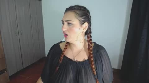 Snapshot of _ninahot chatting on 29, 12, 2024 Nina online show from 29, 12, 2024