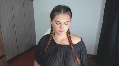 Snapshot of _ninahot chatting on 29, 12, 2024 Nina online show from 29, 12, 2024