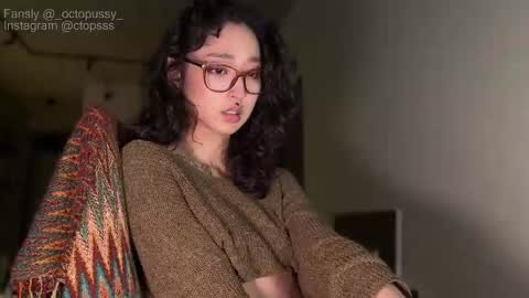 Mikayla online show from 25, 3, 2026