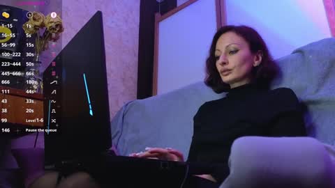 Snapshot of _owner_ chatting on 27, 12, 2024 The Supreme Goddess Rose online show from 27, 12, 2024