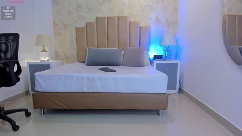  peach1  online show from 27, 10, 2025