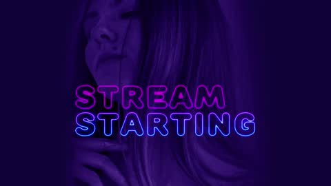 Snapshot of _private_person_ chatting on 5, 1, 2025 HADLY today day-off see u online 0112 online show from 5, 1, 2025