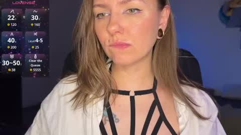 Snapshot of _private_person_ chatting on 5, 2, 2025 HADLY today day-off see u online 0112 online show from 5, 2, 2025