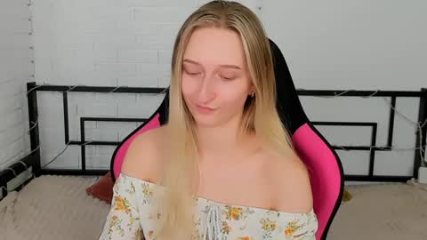 I am Rina online show from 3, 1, 2025